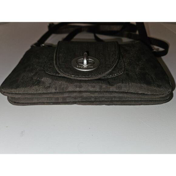 Baggallini Mini Brown Leopard Nylon Crossbody Wristlet Bag Turn Lock 7.25x5x1 - Picture 6 of 11